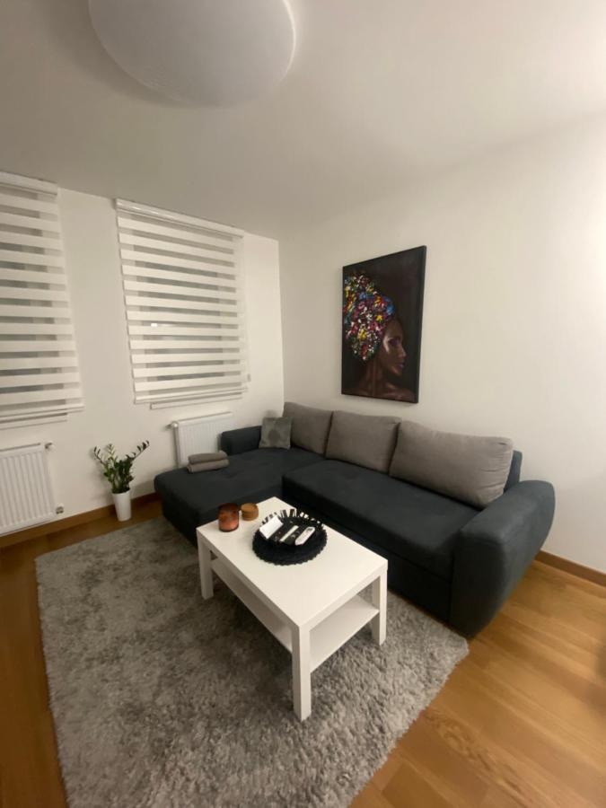 Apartment 212 ซูโบติกา ภายนอก รูปภาพ